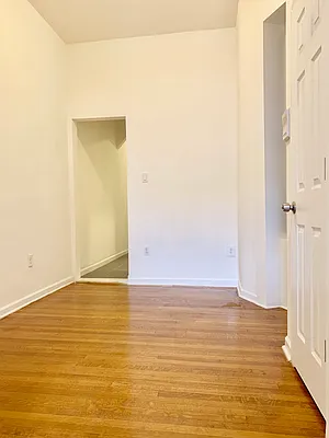 Rented by Living New York | media 13