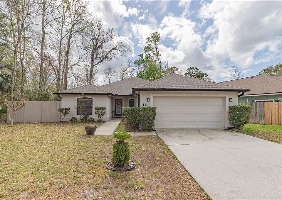 1st image of 111 Dalton Dr