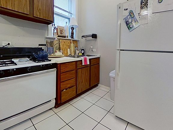 5th image of 737 W Briar Pl #739-2R