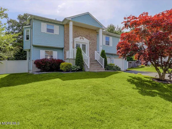 6 Trent Road, Tinton Falls, NJ 07753