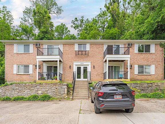 2nd image of 3535 Linwood Ave #5