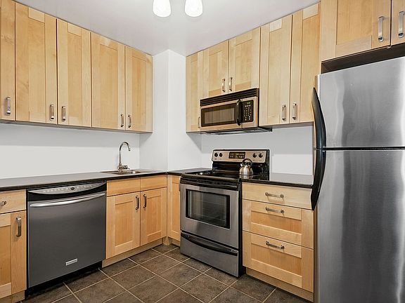 3rd image of 244 Madison Ave APT 7B