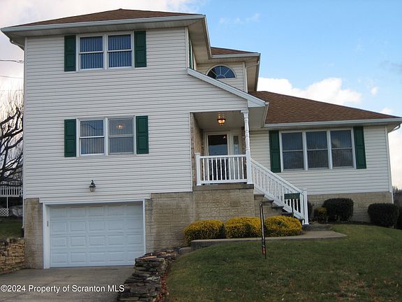 5th image of 716 Crystal St
