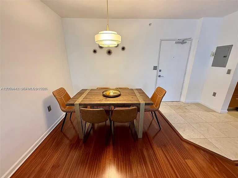 10275 Collins Ave #323 — Photo 15