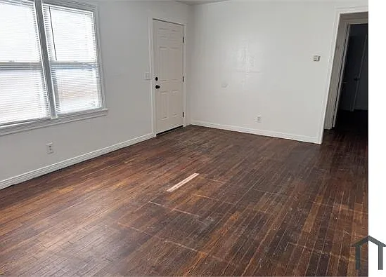 1005 N Highland St — Photo 10