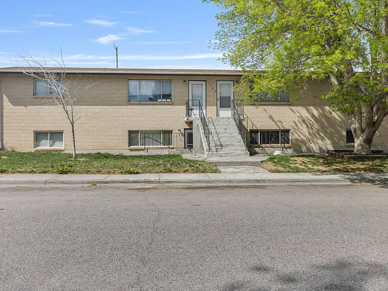 1524 Laprele St #1-4 — Photo 15