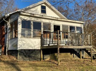 819 Greer Rd, Point Pleasant, WV 25550