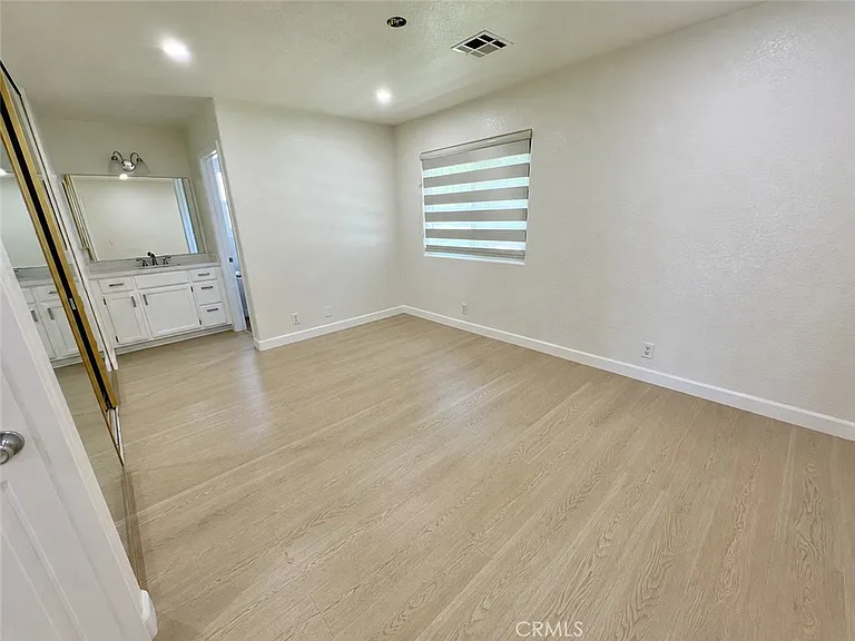 759 E Avenue J6 — Photo 20