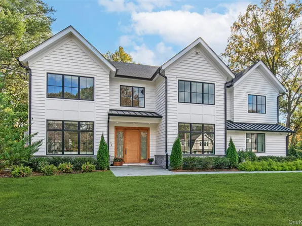 16 Myrtledale Road, Scarsdale, NY 10583