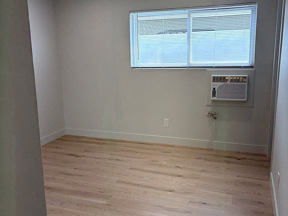 2nd image of 722 Coronel St #1