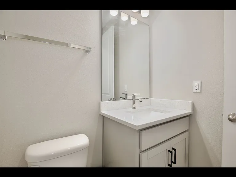 4446 Renly Ln — Photo 12