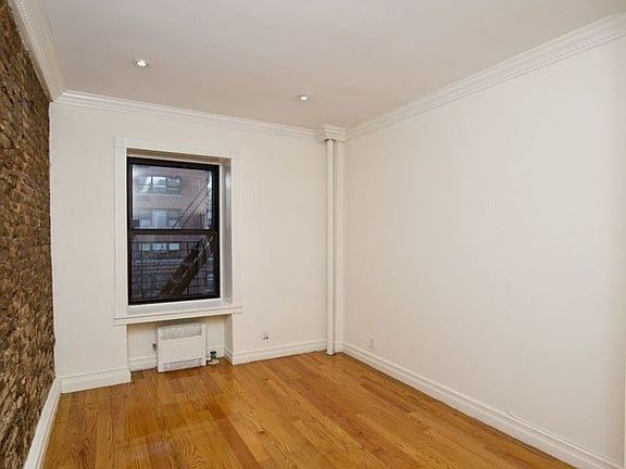 5th image of 316 E 55th St APT 3B