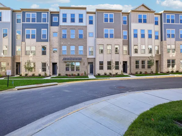 19748 Sepia Sq, Ashburn, VA 20147