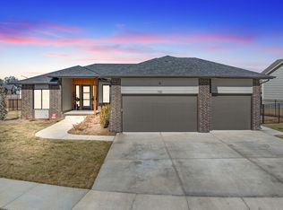 1100 Summerchase St, Derby, KS 67037