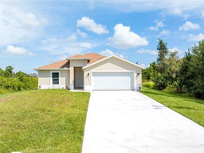 121 Paxton St, Lehigh Acres, FL, 33974