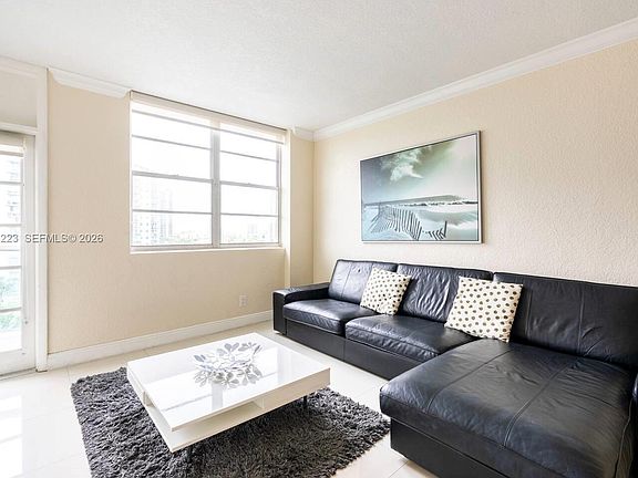 3rd image of 19370 Collins Ave APT 716