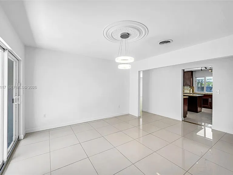 13100 SW 81st Ave — Photo 11