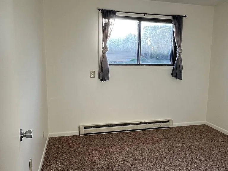 3010 W Omaha St — Photo 15