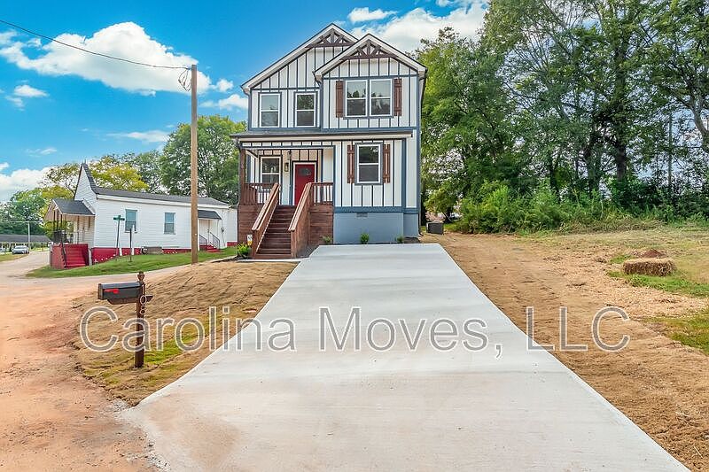 1st image of 108A Averill St