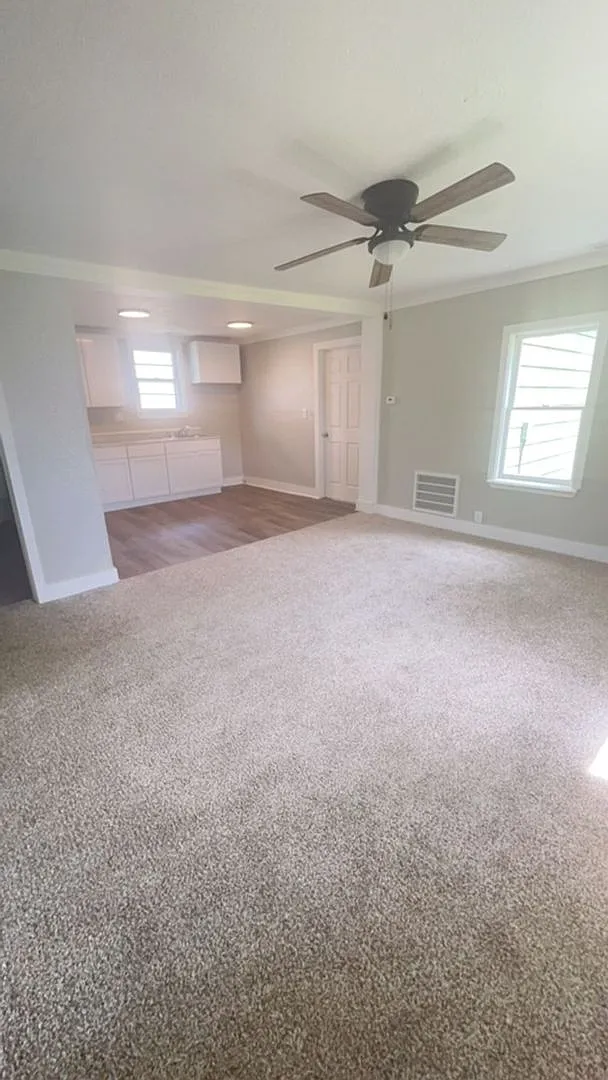 For Rent: 2918 S Jefferson St. Fully Renovated Spacious 3 Bedroom 1.5 Bath Home! — Photo 2