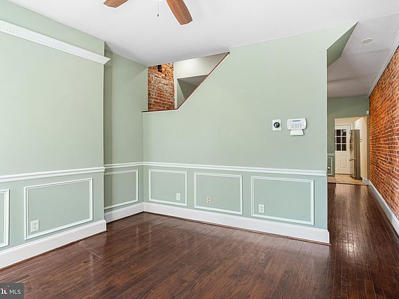 2nd image of 4447 Baker St