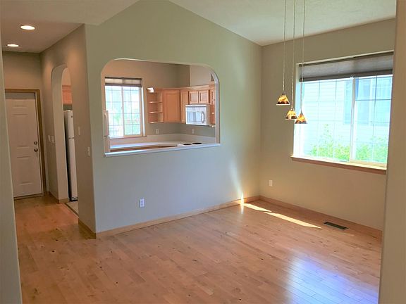 Photos of similar unit