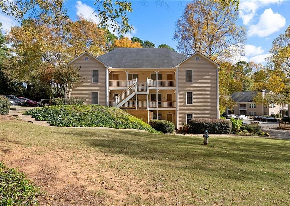 1st image of 2617 Vineyard Way SE #2617