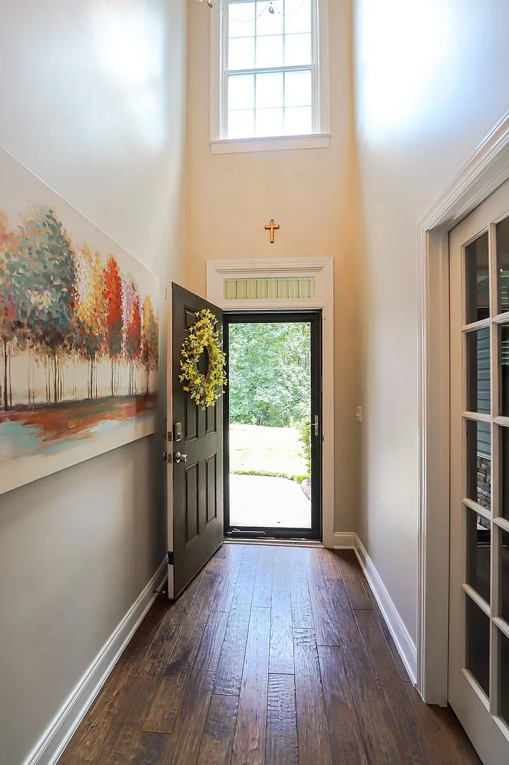 Never Before Rented! — Photo 3