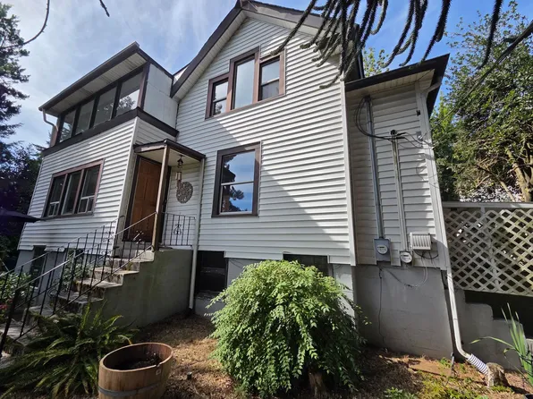 125 S Cambrian Ave, Bremerton, WA 98312