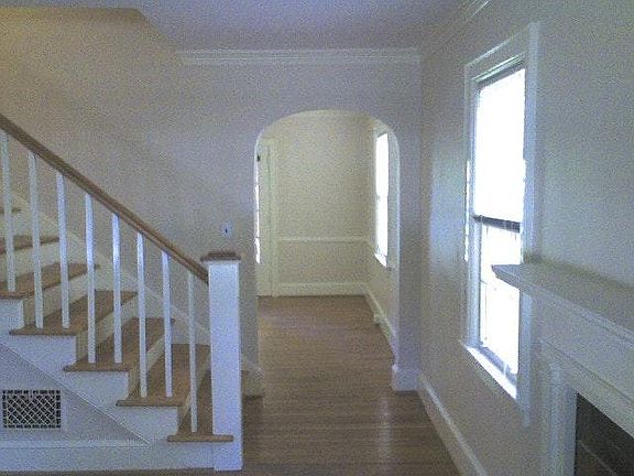 Archway to Dining room