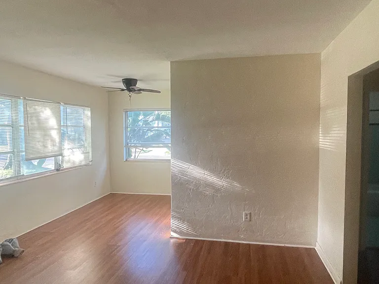 1200 Cherry St NE #1 — Photo 5