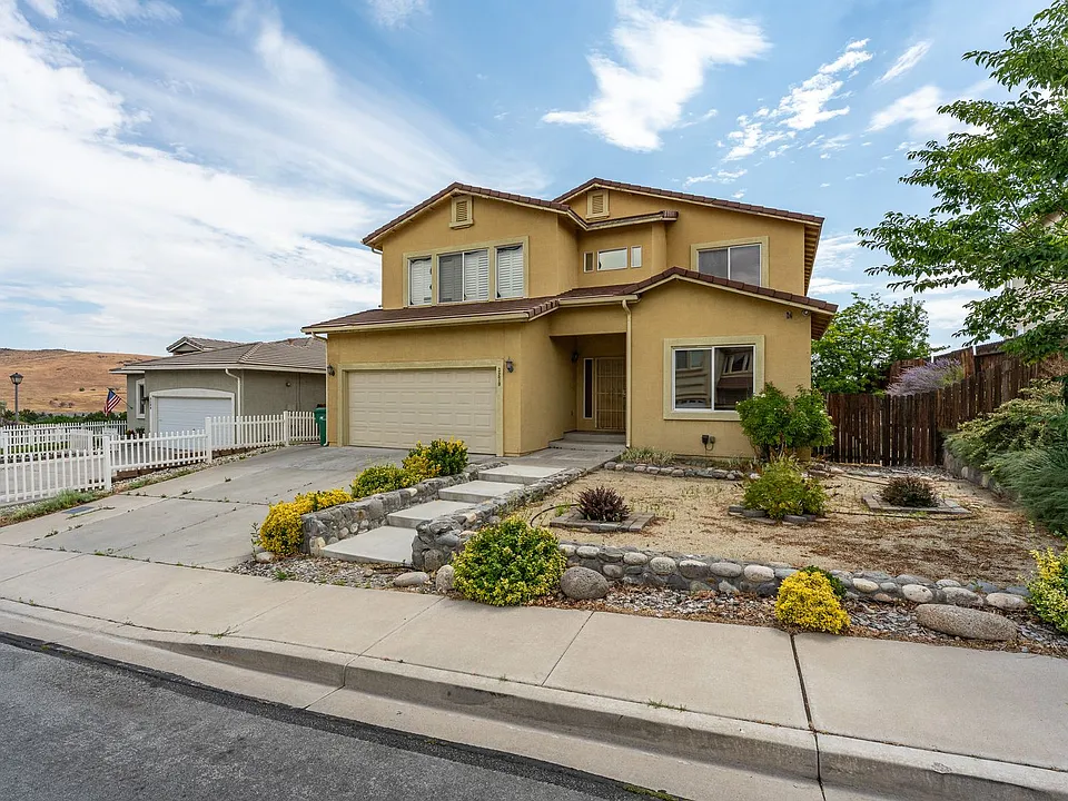 3270 Creekside Ln