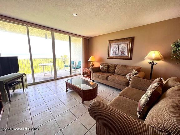 5th image of 425 Buchanan Ave Unit 205