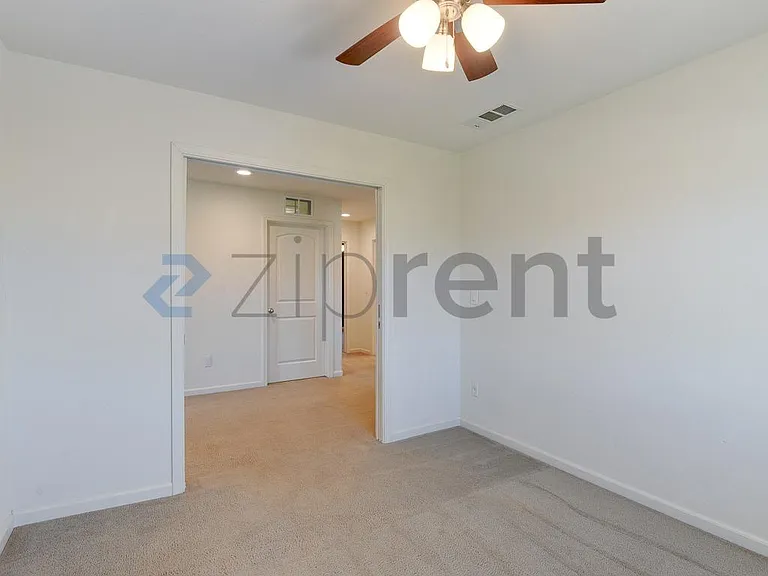 8018 Finchley Ct — Photo 33