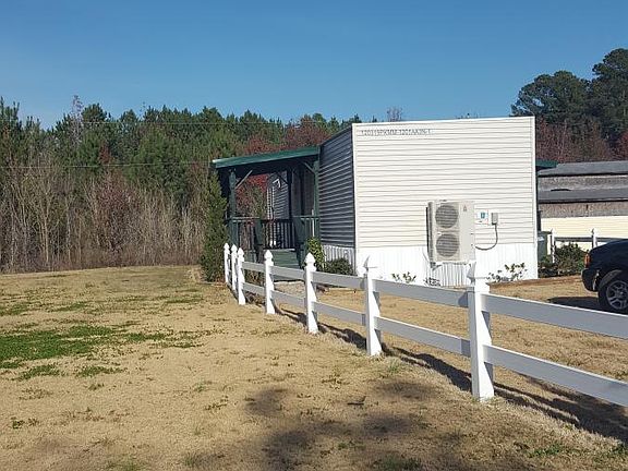 Driveway/Side View