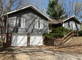 103 SW Lexington Dr, Blue Springs, MO 64014
