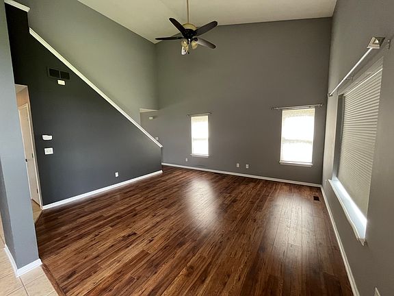 2nd image of 1141 Alexandria Dr #1141