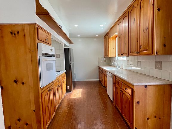 5th image of 10244 Vista Camino