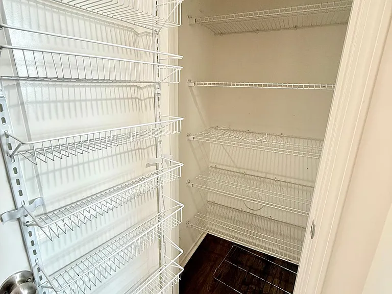 4909 Grace View Dr — Photo 13