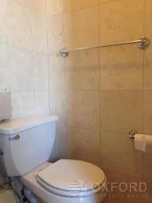 Rented by Oxford Property Group | media 35