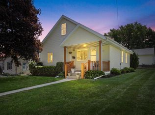 721 W Larabee St, Port Washington, WI 53074