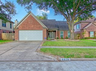 9818 Territory Ln, Houston, TX 77064