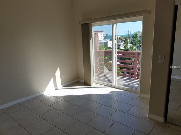 5th image of 14109 N Bayshore Dr #9