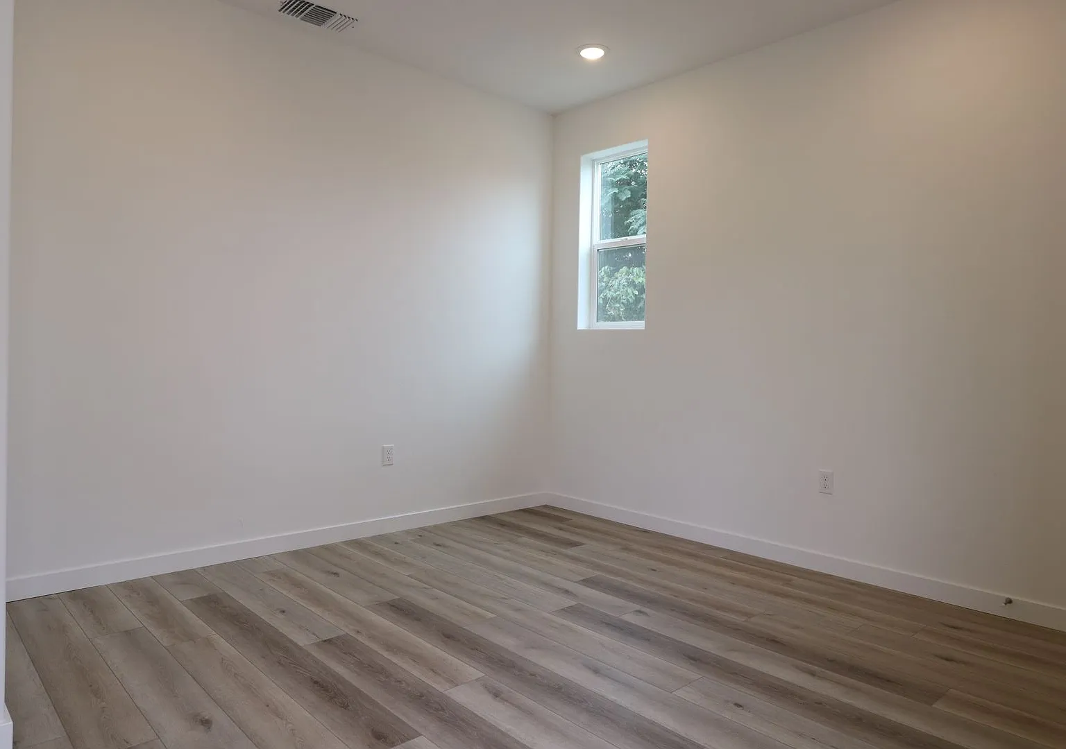 1713 River Vista — Photo 3