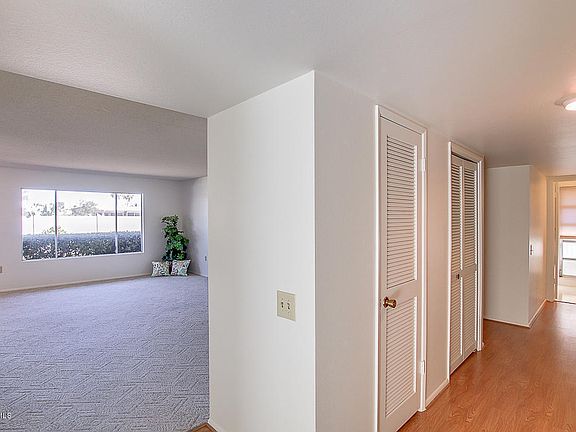 5th image of 10218 W Burns Dr