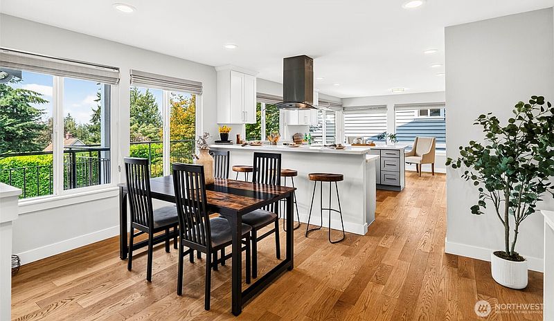 5th image of 9226 25th Avenue NW