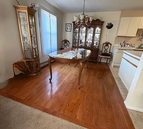 3rd image of 74 Riverview Ct