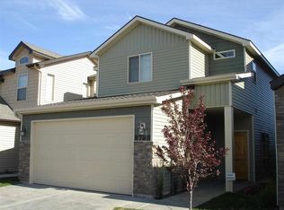 581 Pine Island Ln, Boise, ID 83709