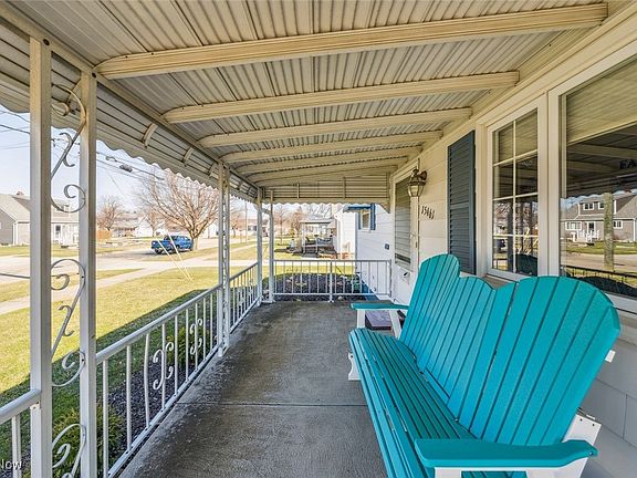 5th image of 15461 Agnes Blvd