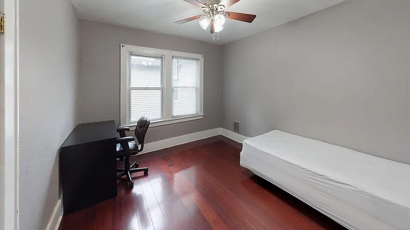 6 bed, $3,150 — Photo 3